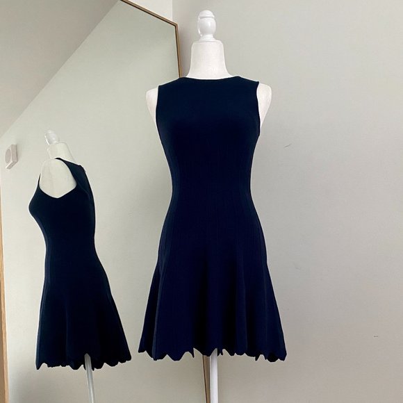 ♦️SOLD♦️Alice + Olivia Scalloped Fit-&-Flare Dress NWOT - Picture 2 of 9